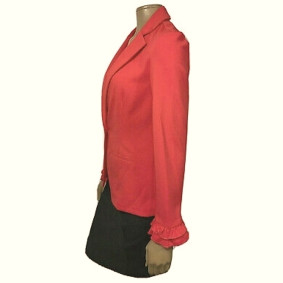 🌻 Soho Apparel Ltd. Ruffle Cuff Red Blazer. Size L - Picture 4 of 8